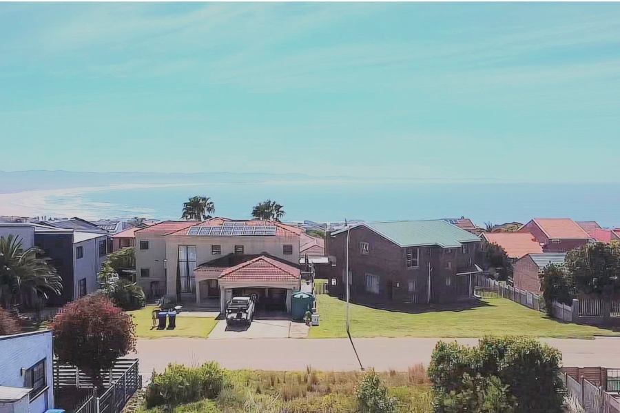 3 Bedroom Property for Sale in Wavecrest Eastern Cape